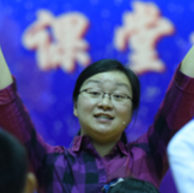 周佳春