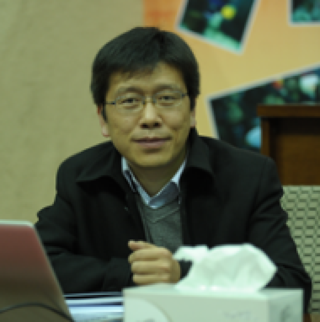 管尤跃