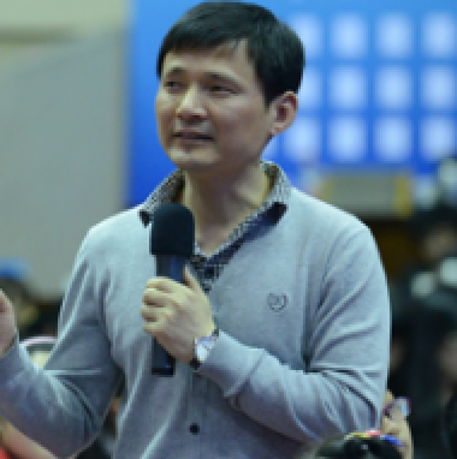 管建刚