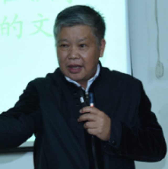 黄亢美 黄亢美