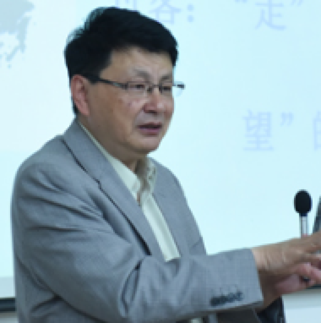 黄健