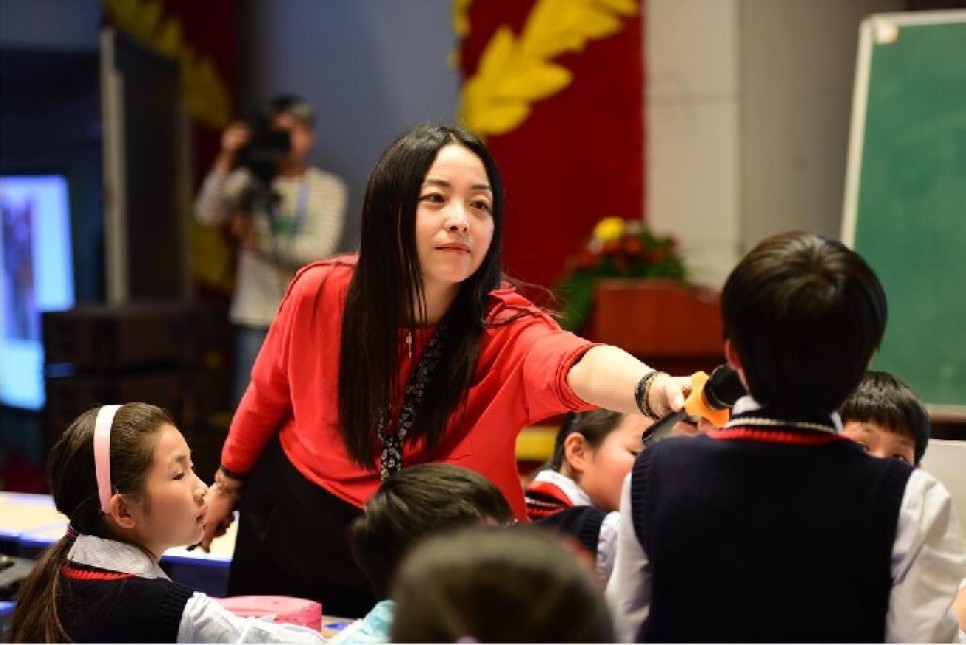 戈向红